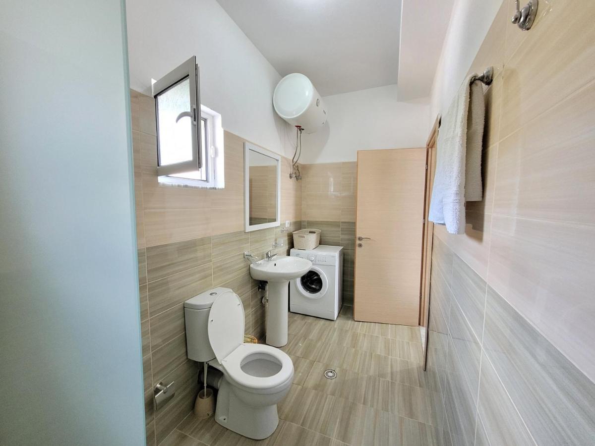 Parid Appartments Саранда Екстер'єр фото